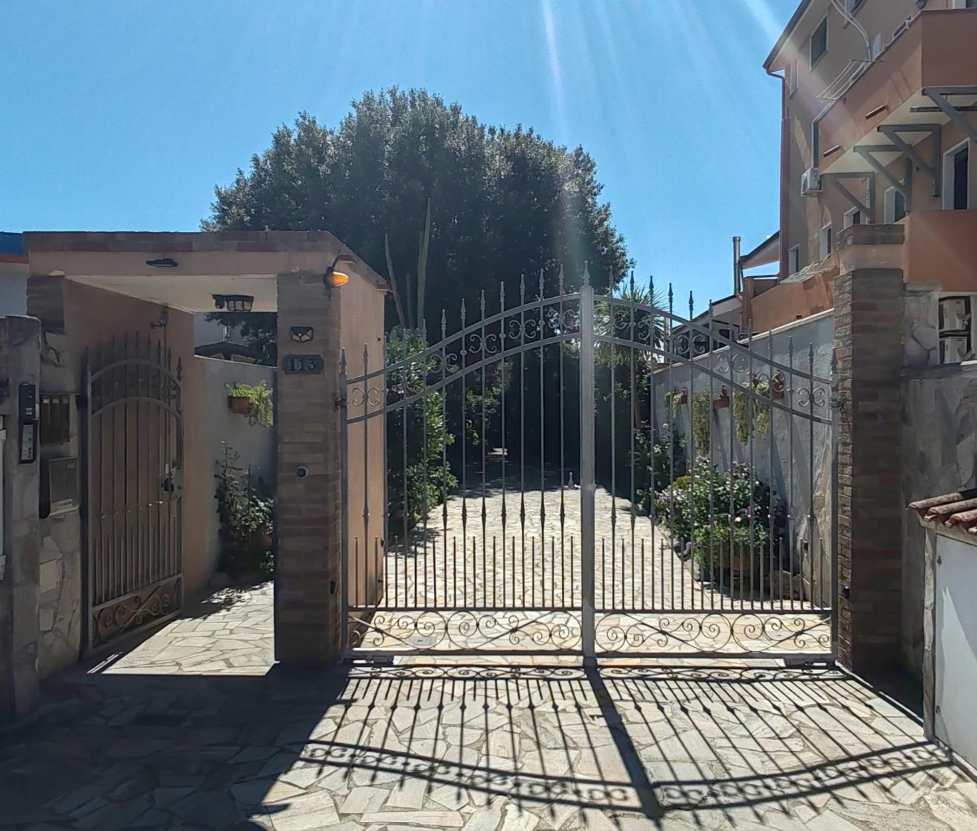Casa Gio Apartment Assemini Exterior photo